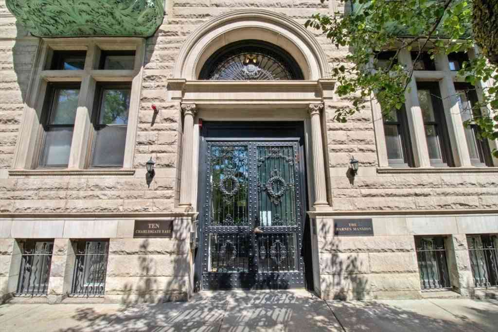 Condo For Sale - 10 Charlesgate E #302<br/> Boston, MA 02215