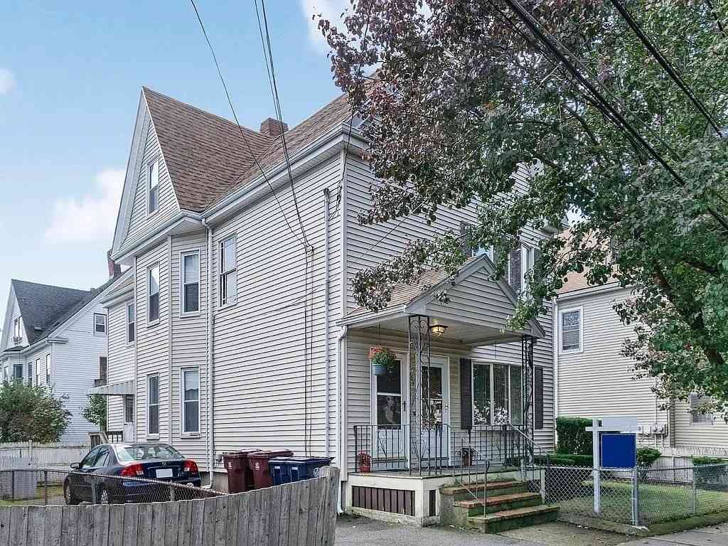 Apartment For Rent - 39 Beacon #2<br/> Everett, MA 02149