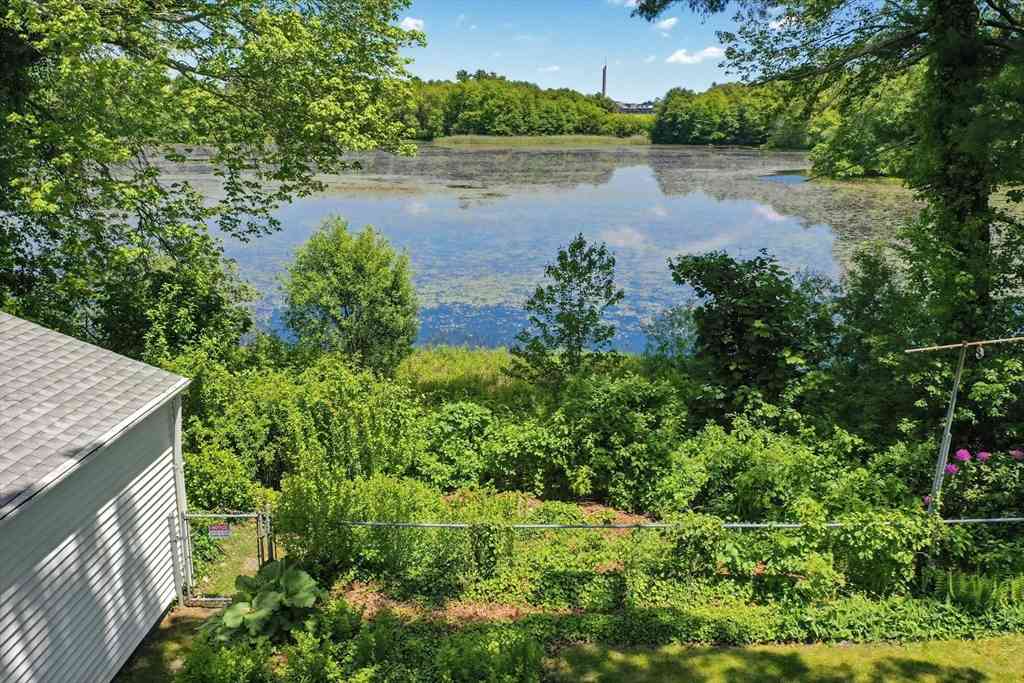 Homes For Sale - 36 Alden Ave<br/> Dartmouth, MA 02747