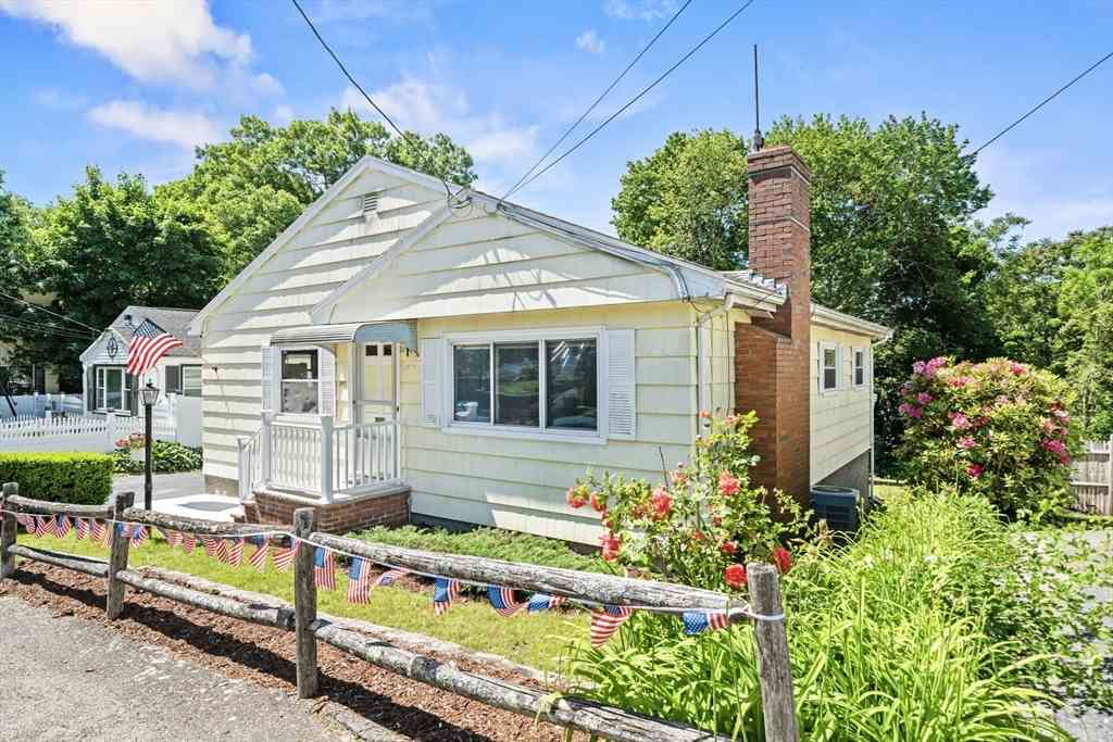 Homes For Sale - 38 Fays Ave<br/> Lynn, MA 01904