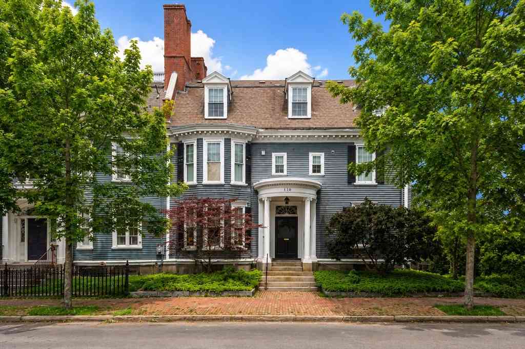 Condo For Sale - 110 High St #3<br/> Newburyport, MA 01950