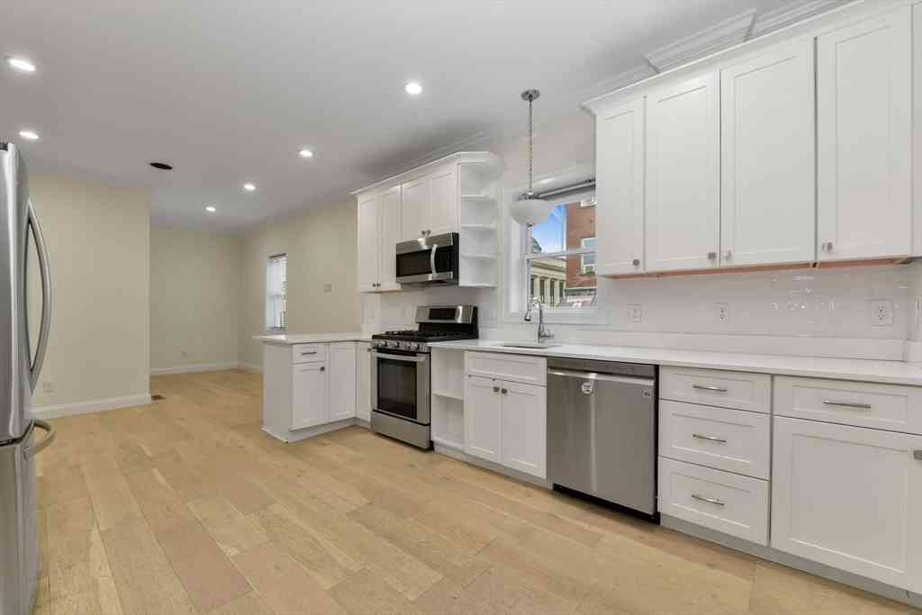 Condo For Sale - 111 Maverick St. #1<br/> Boston, MA 02128