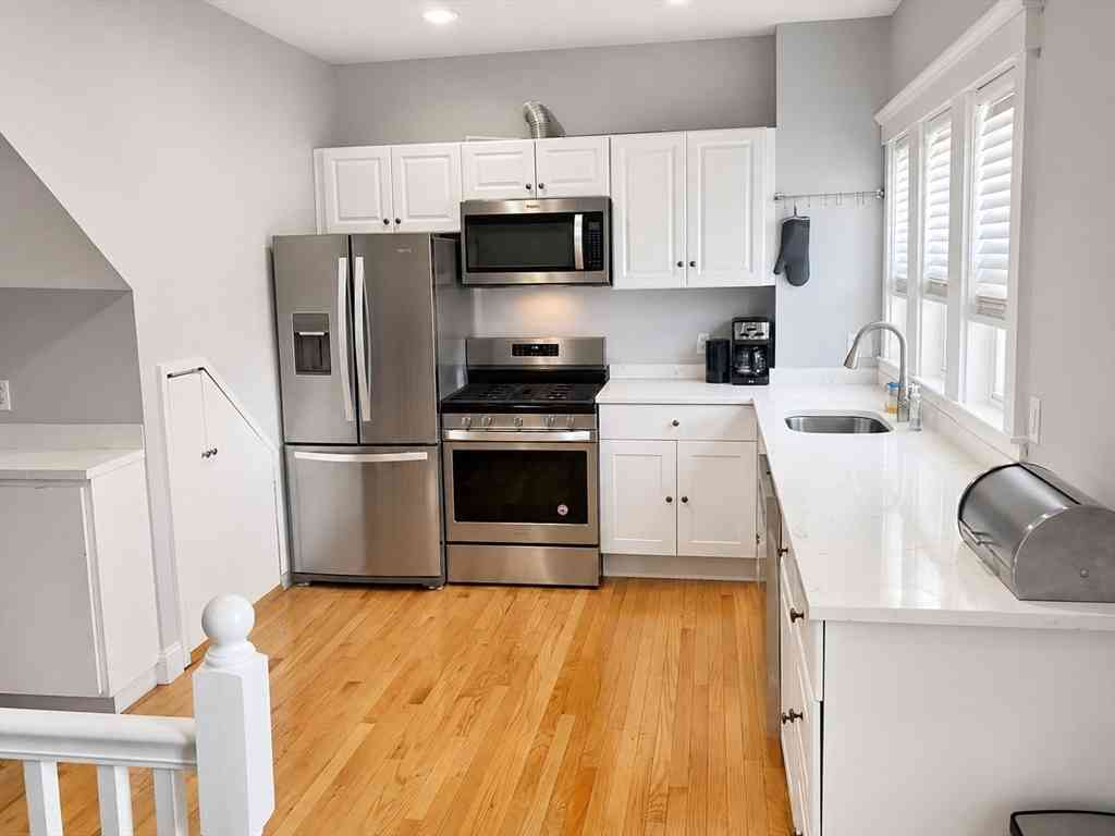 Apartment For Rent - 323 Bainbridge St. #1<br/> Malden, MA 02148