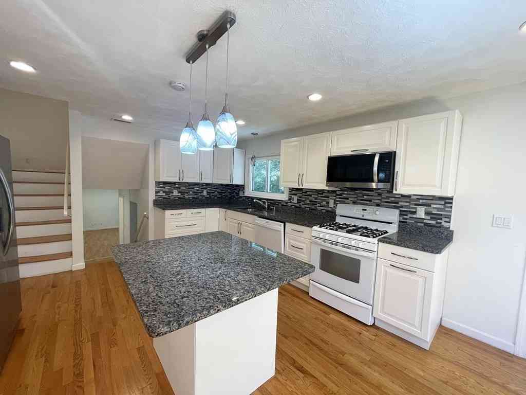 Homes For Rent - 744 Dedham St<br/> Newton, MA 02459