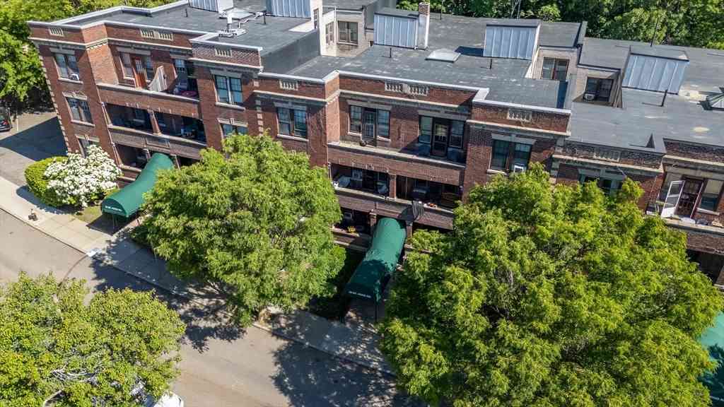 Condo For Sale - 29 Mount Hood Rd #8<br/> Suffolk County, Boston, MA 02135