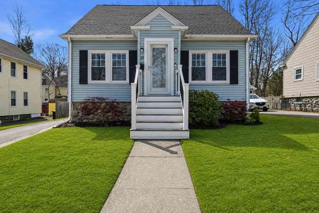 Homes For Sale - 17 Lansing Ave<br/> Worcester, MA 01605