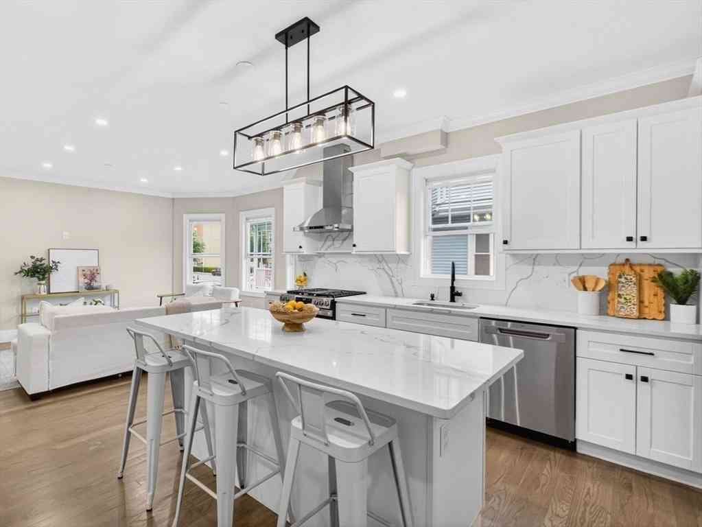 Condo For Sale - 152 Washington St #1<br/> Boston, MA 02135