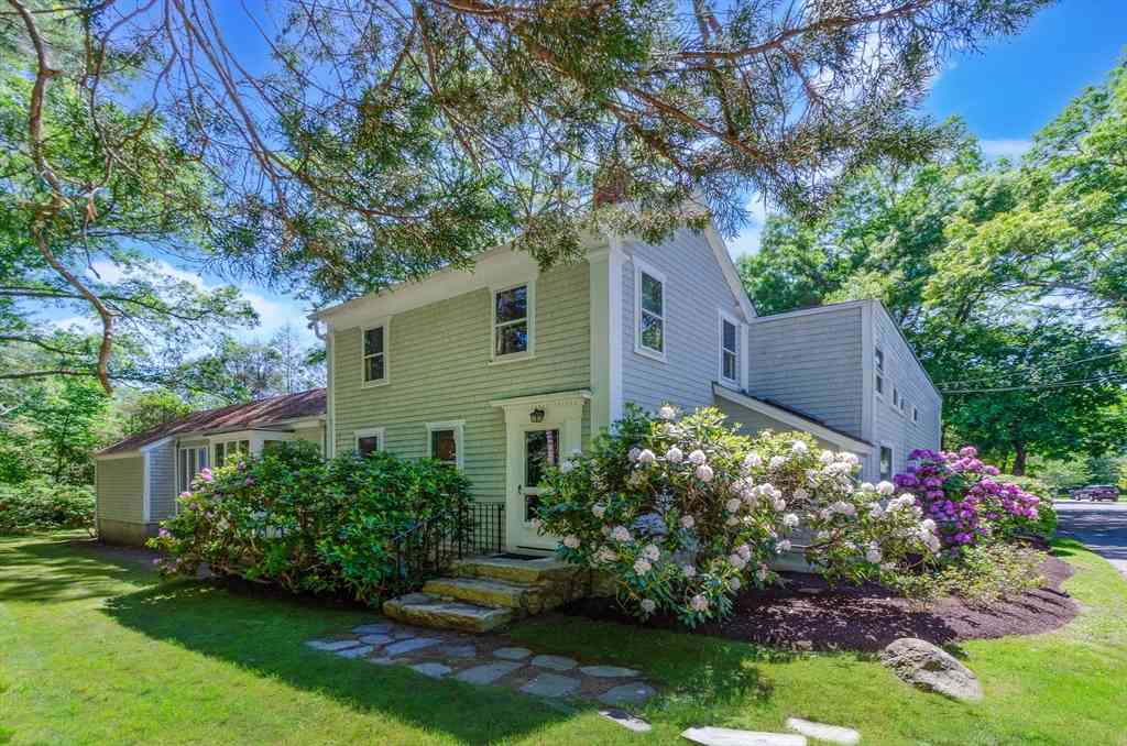 Homes For Sale - 40 Allen St<br/> Marion, MA 02738