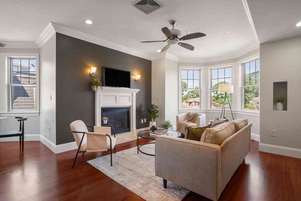 Condo For Sale - 87 Dix St #8<br/> Boston, MA 02122