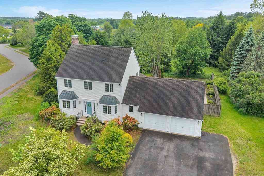 Homes For Sale - 4 Meadow Dr<br/> Littleton, MA 01460