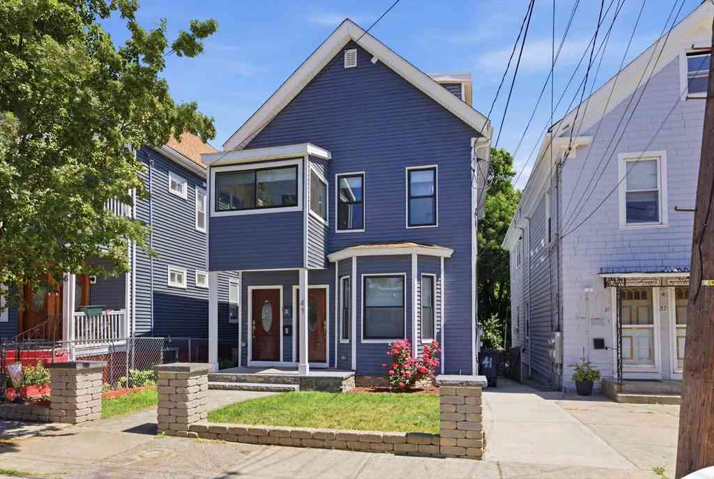 Condo For Sale - 41 Meacham St #2<br/> Somerville, MA 02145