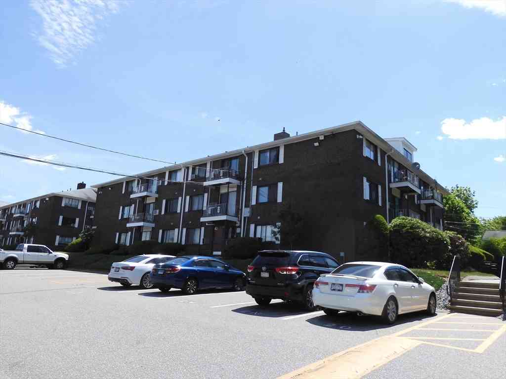 Condo For Sale - 262 East Haverhill St #21<br/> Lawrence, MA 01841