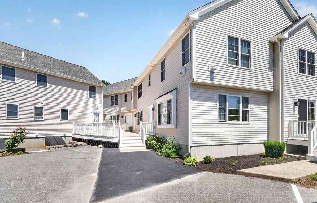 Condo For Sale - 861 Washington Street #2<br/> Canton, MA 02021