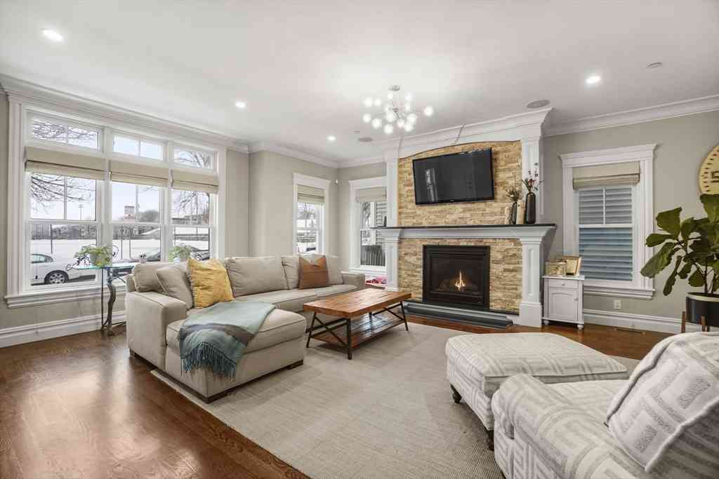 Condo For Sale - 9 M St #2<br/> Boston, MA 02127
