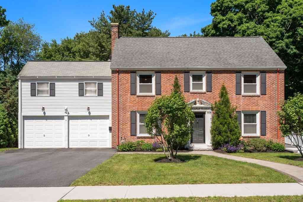Homes For Sale - 119 Newton Ave N<br/> Worcester, MA 01609