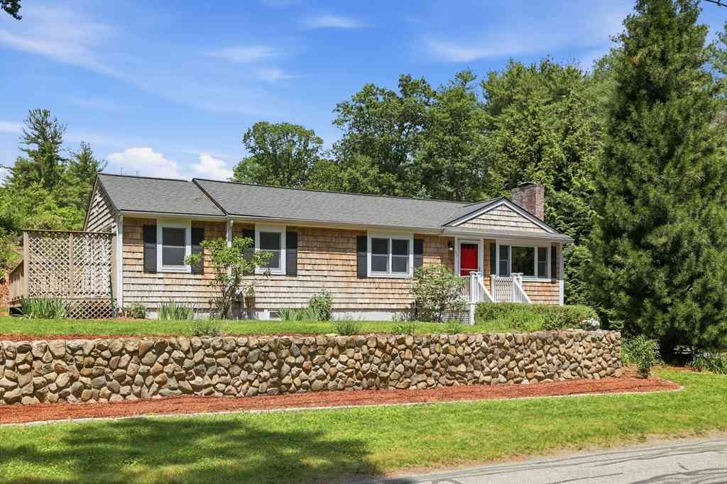 Homes For Sale - 32 Wychwood Drive<br/> Littleton, MA 01460
