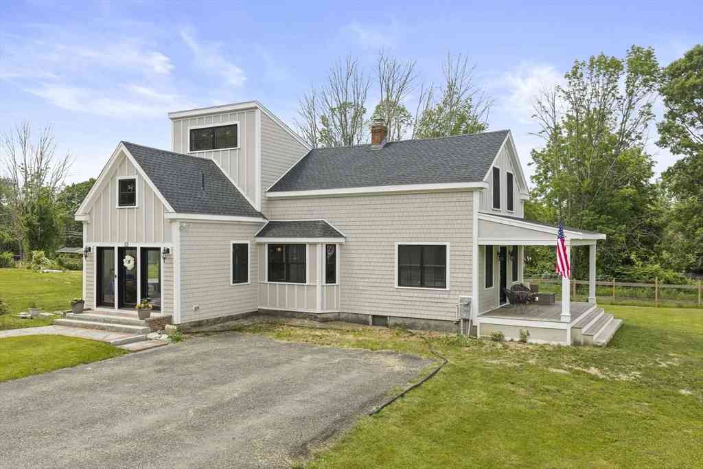 Homes For Sale - 32 County St<br/> Lakeville, MA 02347