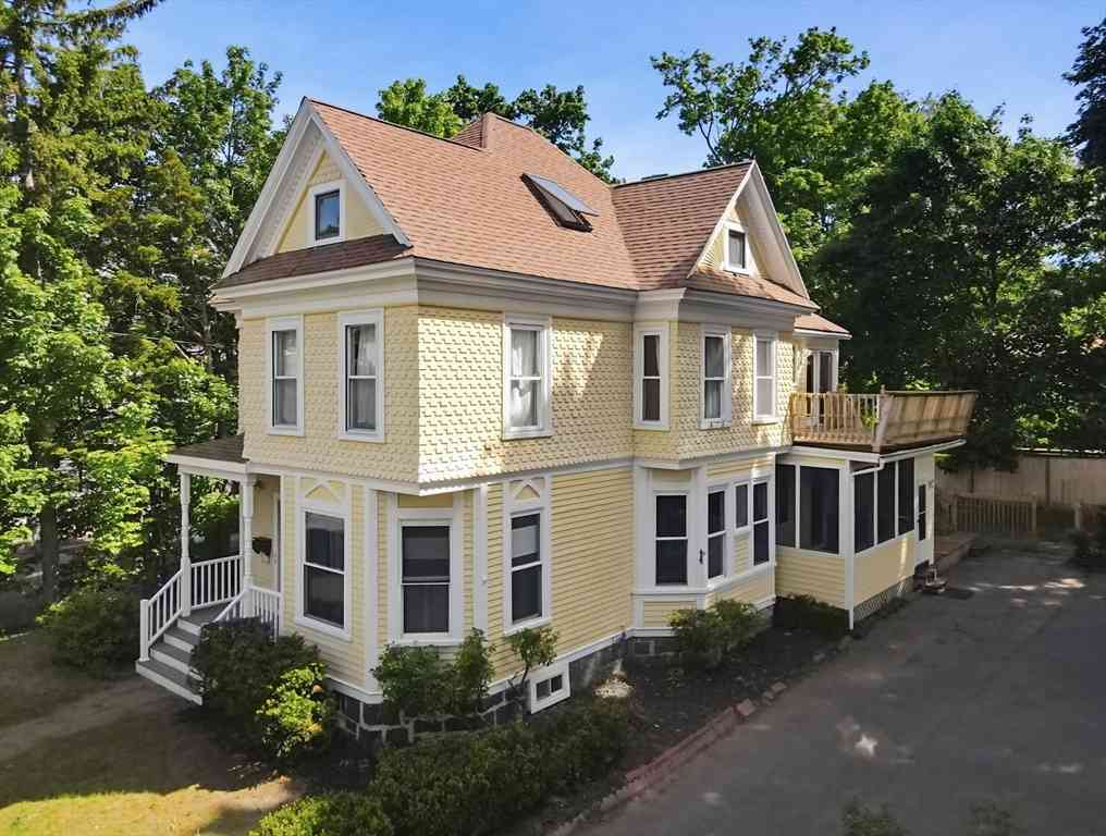 Multifamily For Sale - 173 High St<br/> Reading, MA 01867