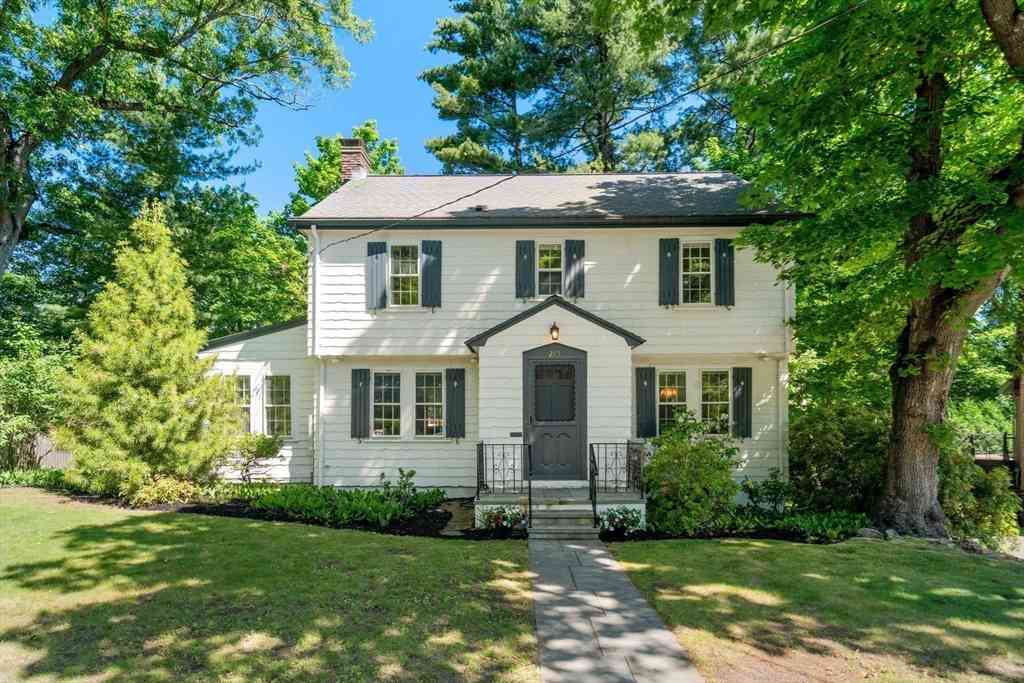 Homes For Sale - 215 Dorset Road<br/> Newton, MA 02468