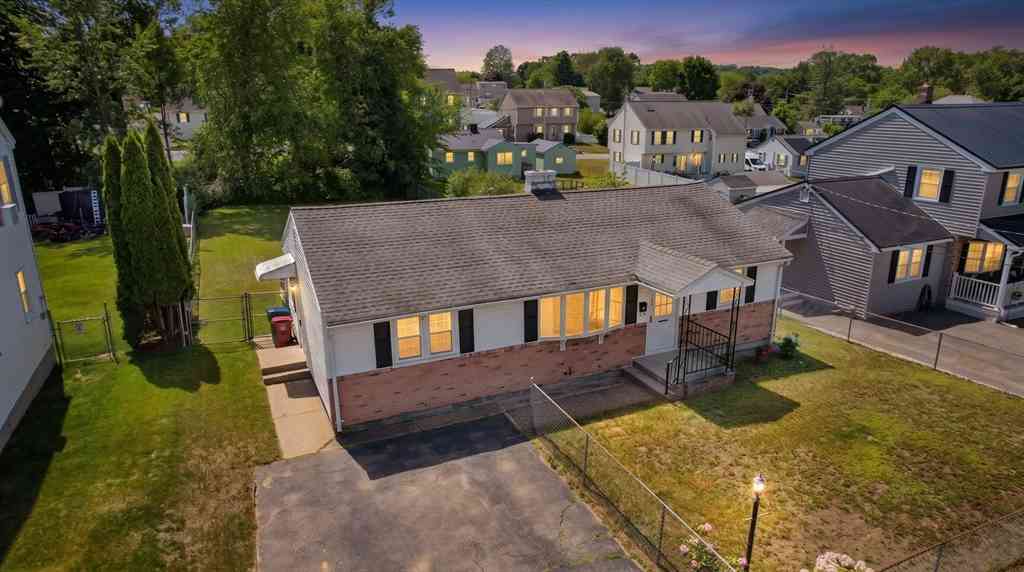 Homes For Sale - 160 Burnham Road<br/> Lowell, MA 01852