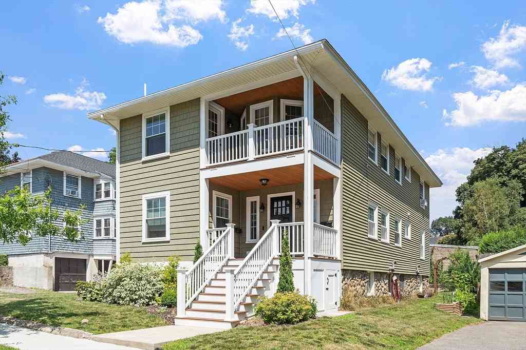 Multifamily For Rent - 51 Gooch St<br/> Melrose, MA 02176