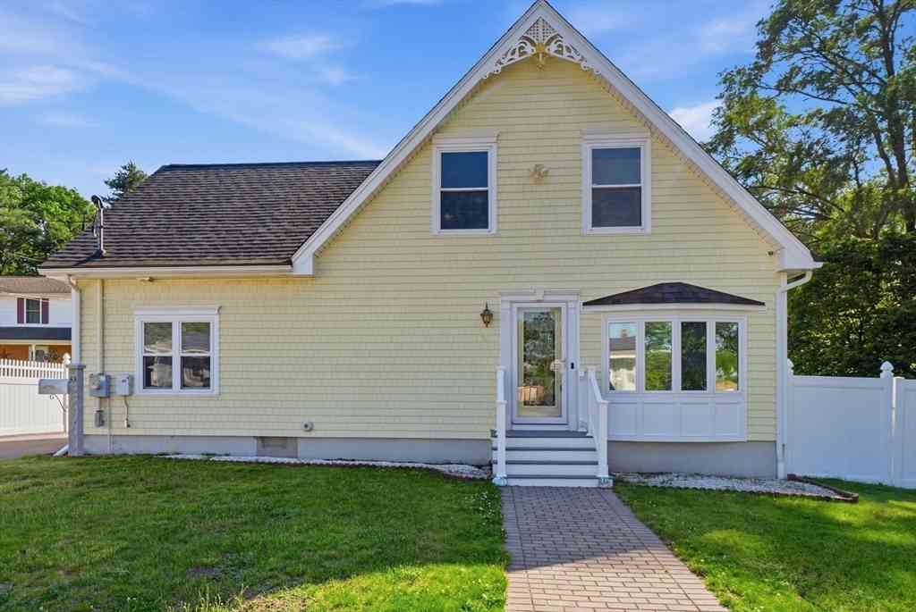 Homes For Sale - 53 Willard St<br/> Ayer, MA 01432