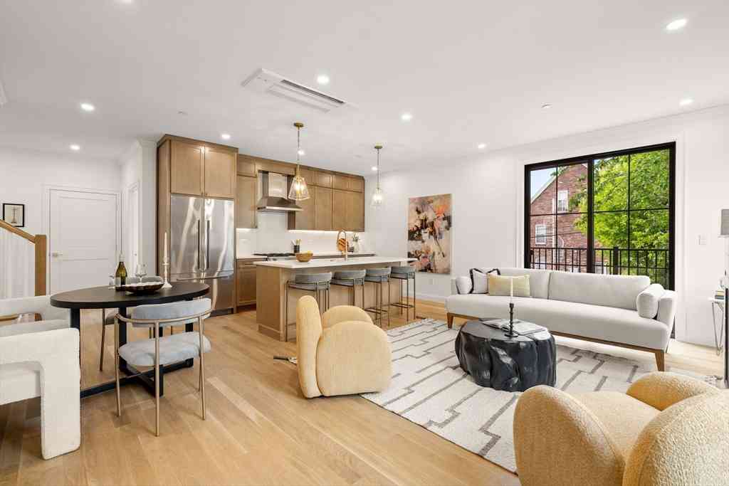 Homes For Rent - 27 Shepard #6<br/> Boston, MA 02135