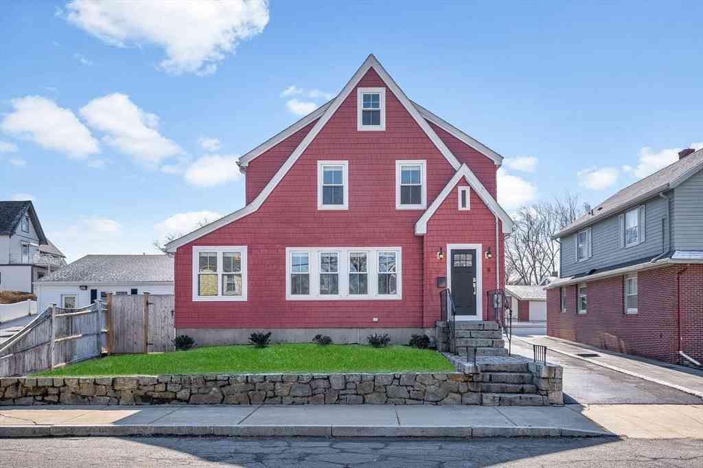 Homes For Sale - 8 Riverside Ave<br/> Gloucester, MA 01930