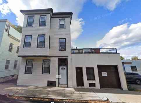 Apartment For Rent - 108 Orleans St. #3R<br/> Boston, MA 02128