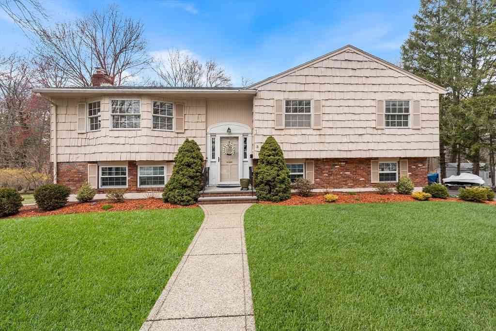 Homes For Sale - 3 Harvard St<br/> Peabody, MA 01960