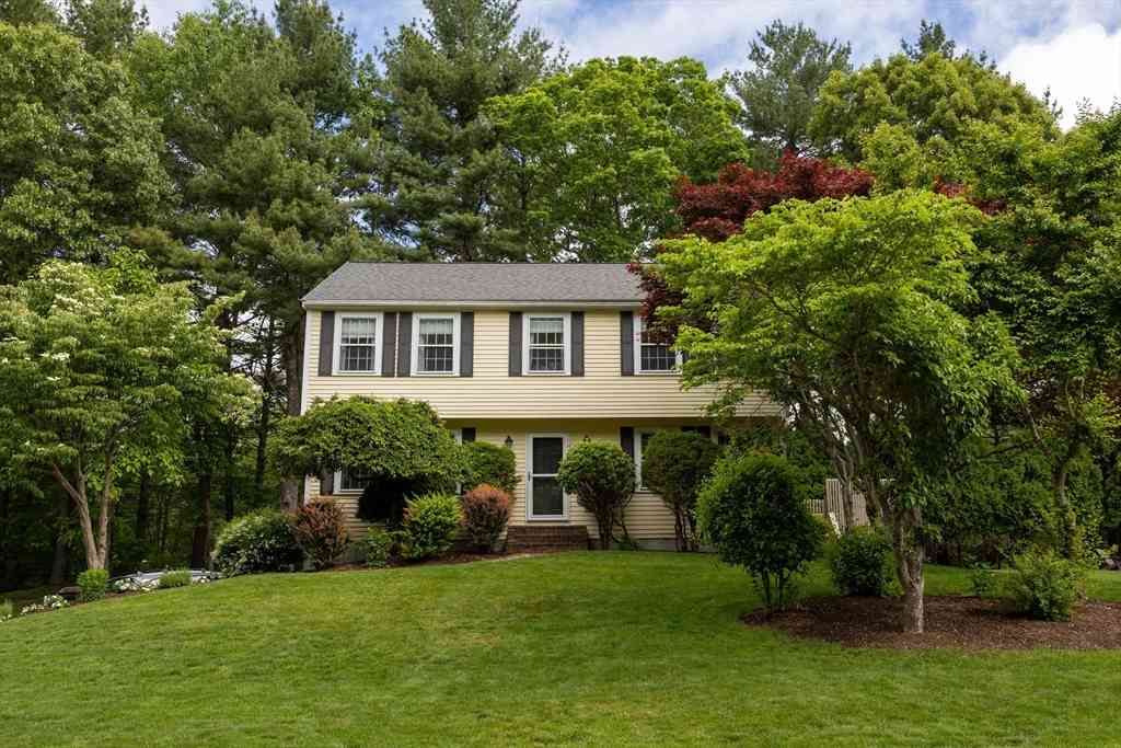 Homes For Sale - 15 Lorraine Metcalf Dr<br/> Wrentham, MA 02093