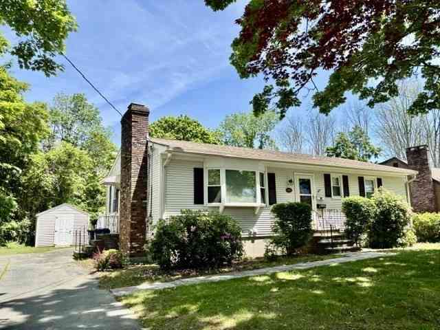 Homes For Sale - 4122 Acushnet Ave<br/> New Bedford, MA 02745