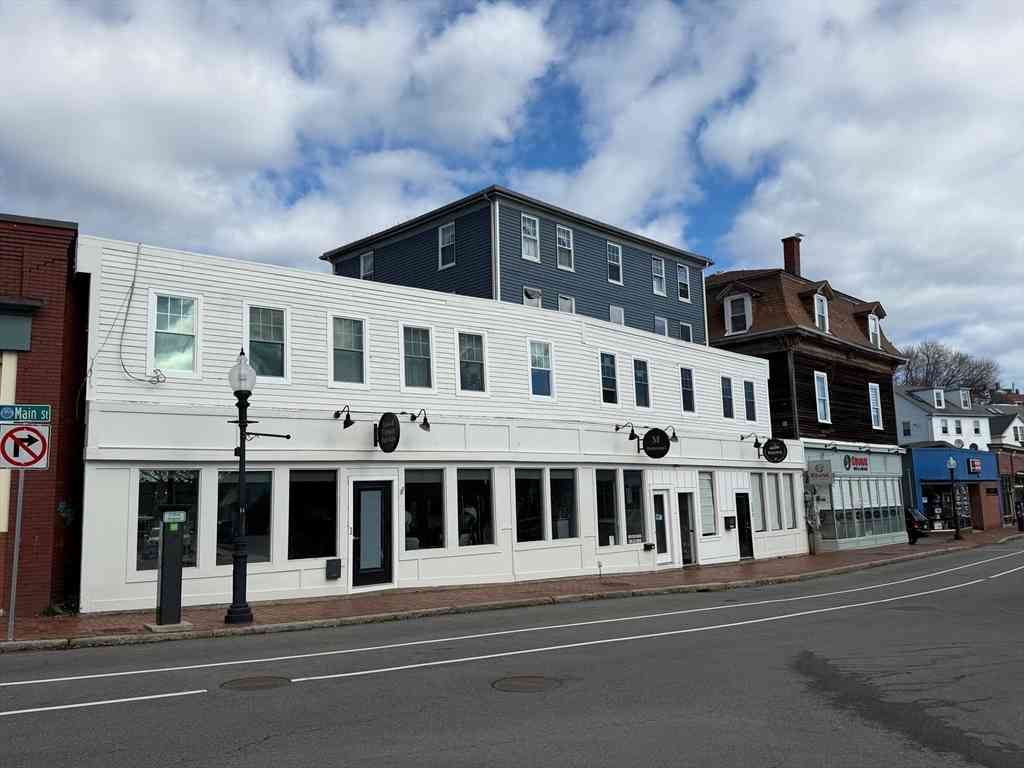 Homes For Rent - 222 Main St<br/> Gloucester, MA 01930