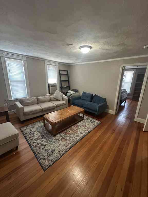Apartment For Rent - 68 Richdale Avenue #3<br/> Cambridge, MA 02140