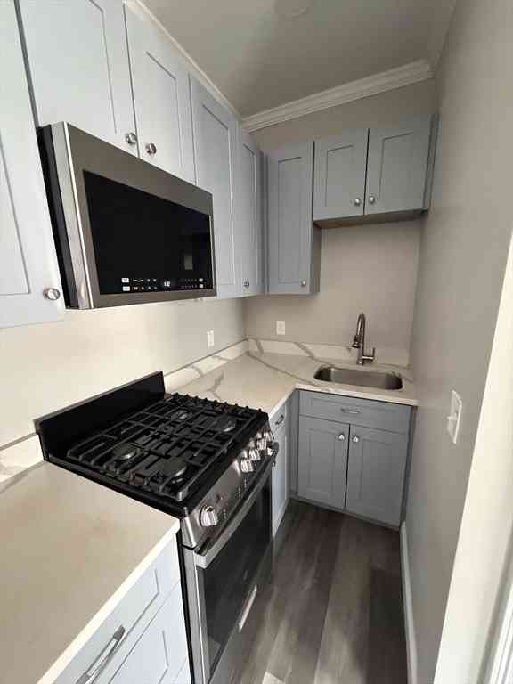 Apartment For Rent - 16 Magnolia Ave #12<br/> Gloucester, MA 01930
