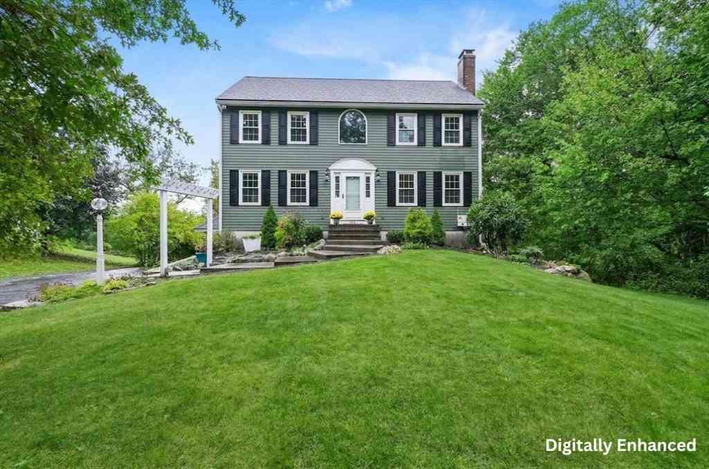 Homes For Sale - 734 Lincoln St<br/> Franklin, MA 02038