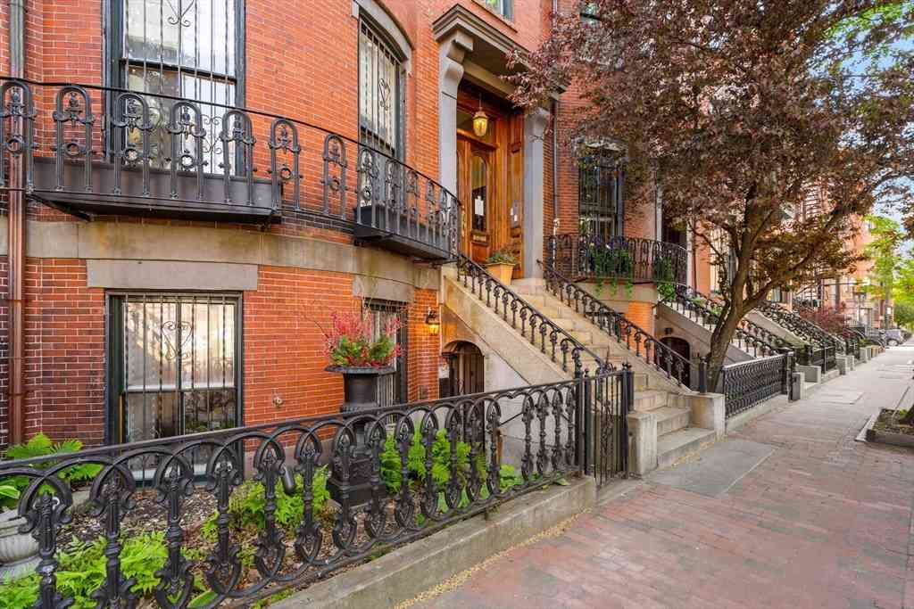 Condo For Sale - 617 Massachusetts Ave #1<br/> Boston, MA 02118