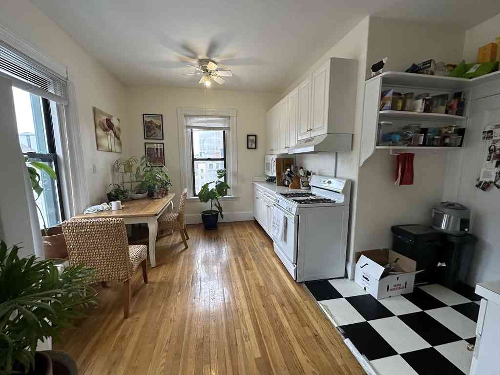 Apartment For Rent - 2 Inman Street #9<br/> Cambridge, MA 02139