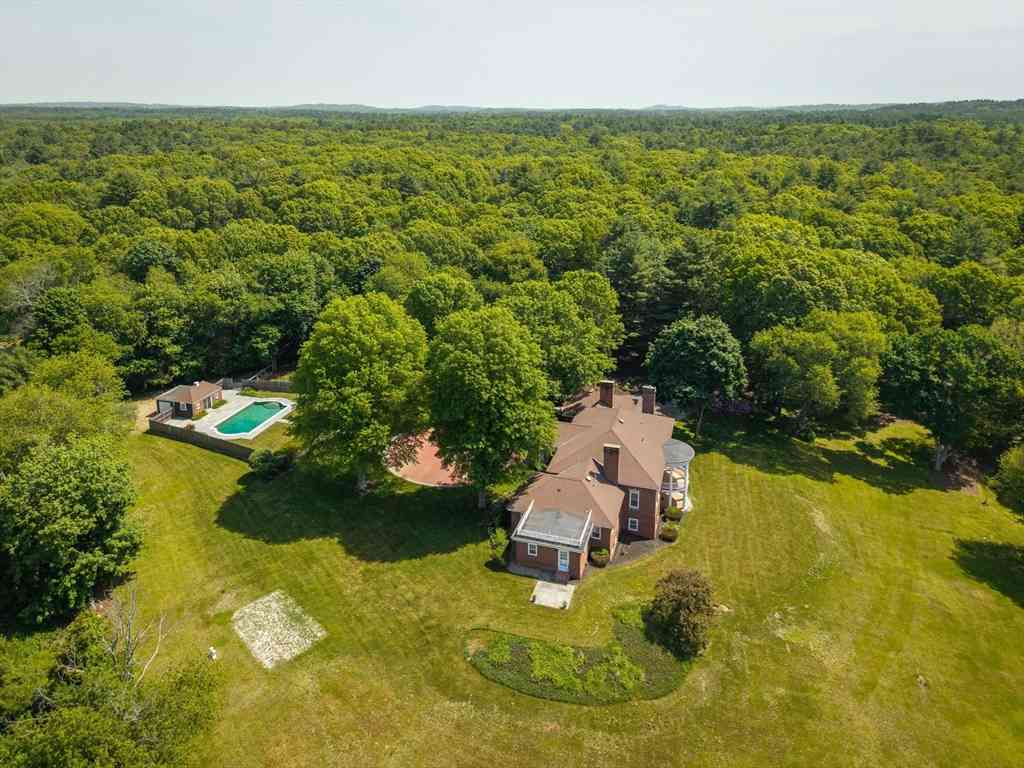 Homes For Sale - 159 Woodland Mead<br/> Hamilton, MA 01982