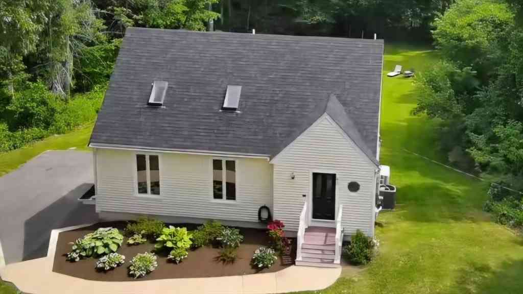 Homes For Sale - 46 Old Powder House Rd<br/> Lakeville, MA 02347