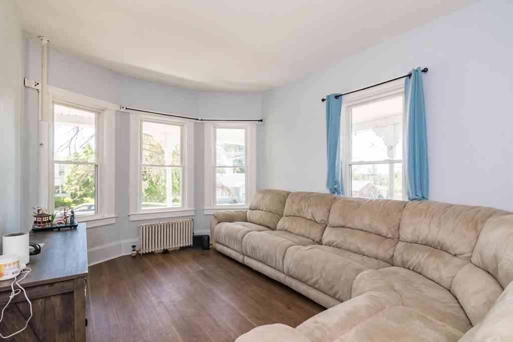 Apartment For Rent - 208 Prospect St #1<br/> Chicopee, MA 01013