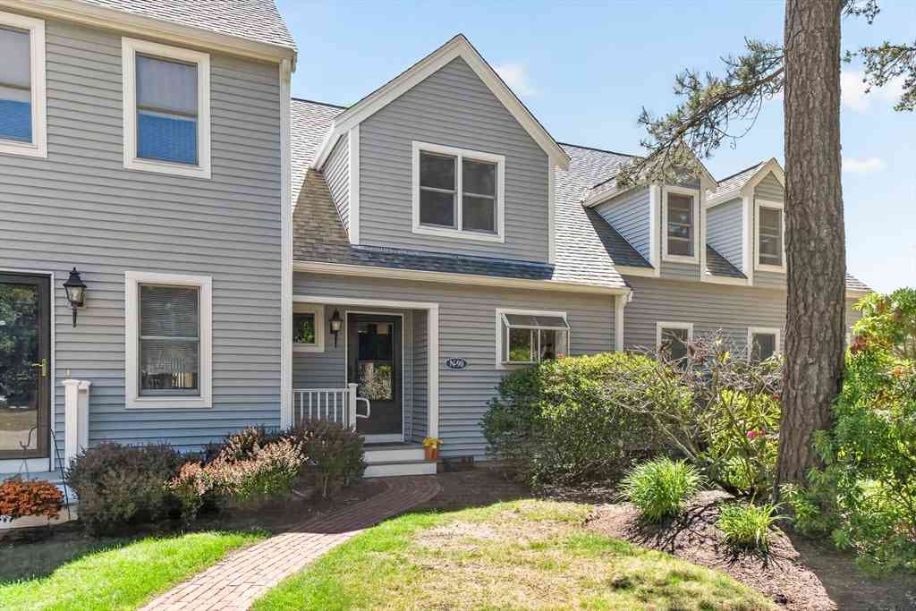 Condo For Sale - 90 Shellback Way #90<br/> Mashpee, MA 02649
