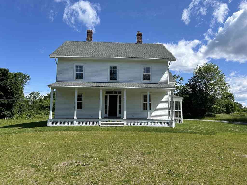 Homes For Rent - 831 Lexington Rd<br/> Concord, MA 01742