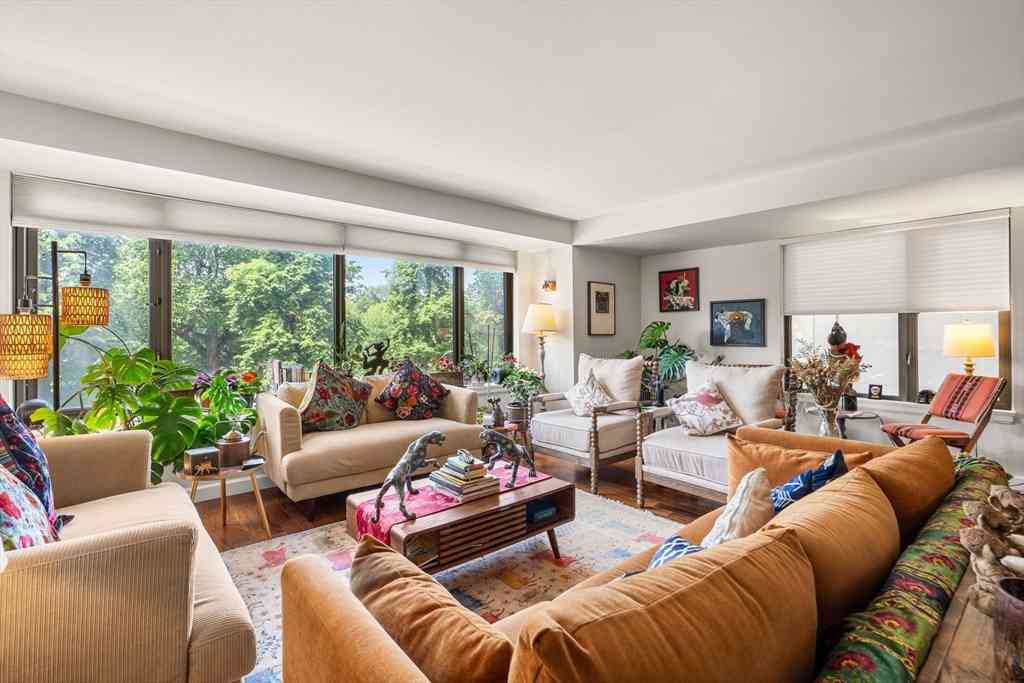Condo For Sale - 165 Tremont St. #401<br/> Boston, MA 02111
