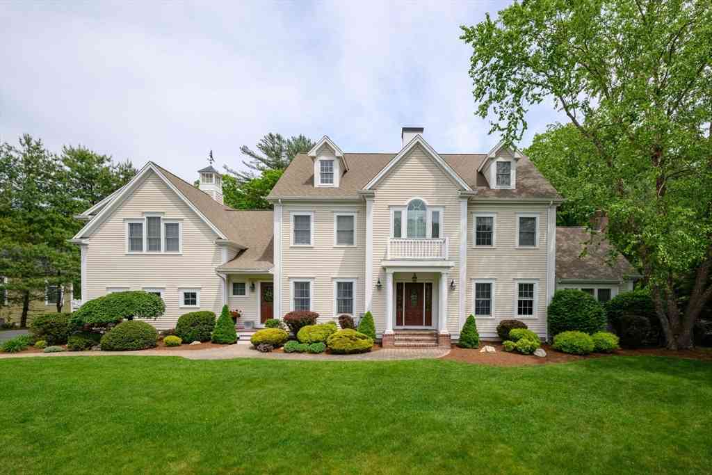 Homes For Sale - 36 Stone Meadow Ln<br/> Hanover, MA 02339