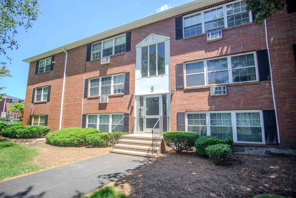 Condo For Rent - 3 Tara Drive #4<br/> Weymouth, MA 02188