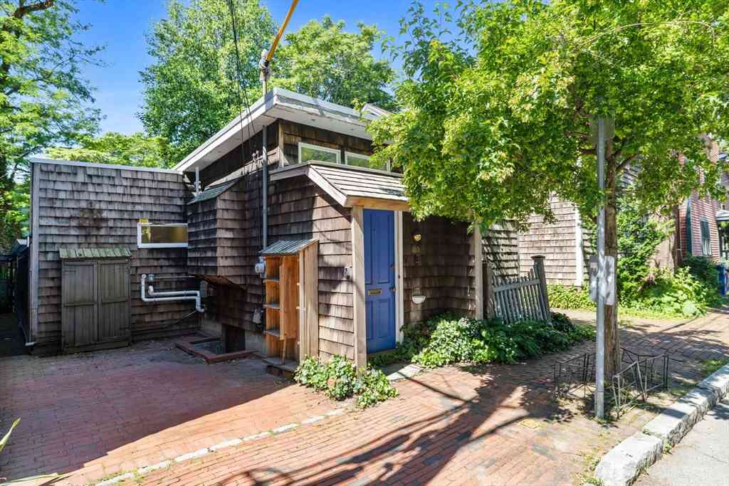 Homes For Sale - 410 Franklin Street<br/> Cambridge, MA 02139