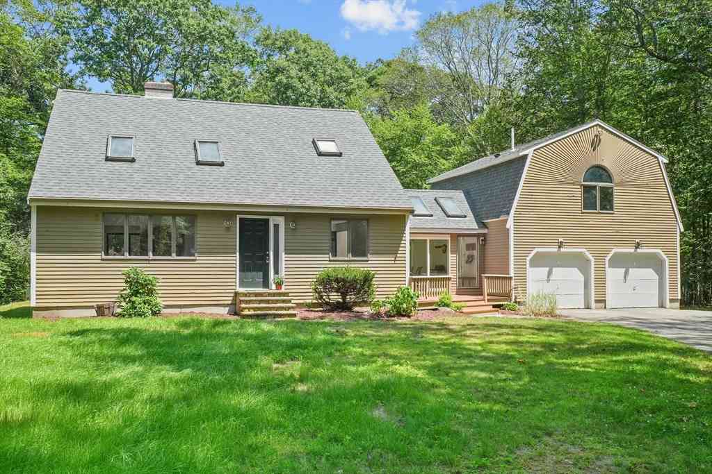 Homes For Sale - 12 Baker Rd<br/> Salisbury, MA 01952