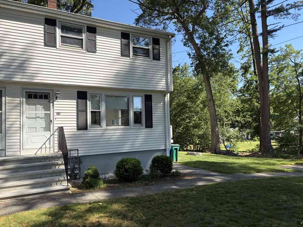 Condo For Sale - 37R Sheldon St #37R<br/> Billerica, MA 01862