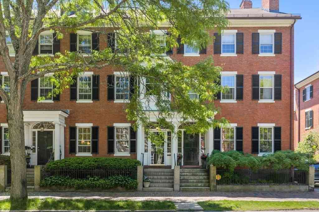 Homes For Sale - 33 Chestnut St<br/> Salem, MA 01970